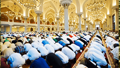 حكم مسابقة الإمام في الصلاة